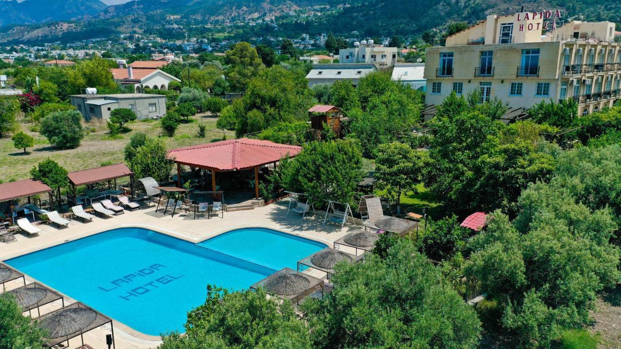 Oda ve Kahvaltı Lapida Garden Lapta